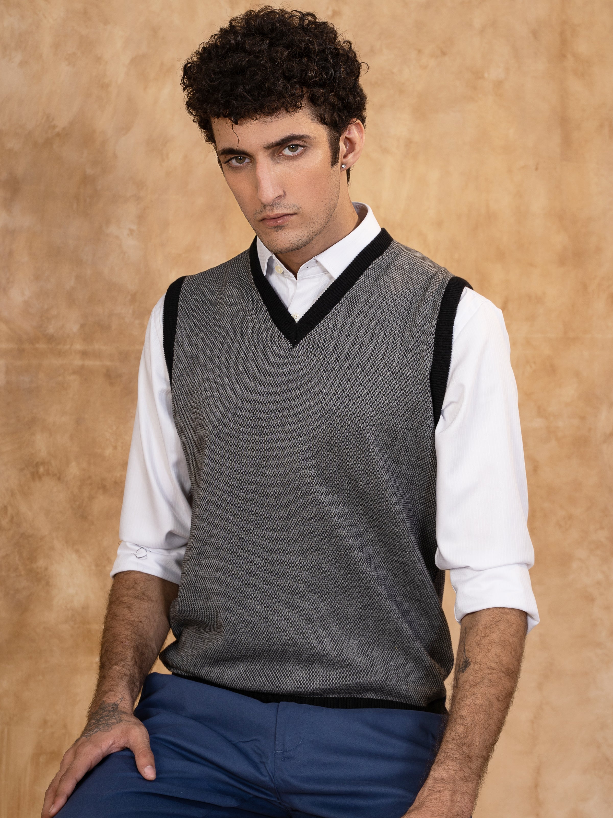 SWEATER SLEEVELESS BLUE BLACK