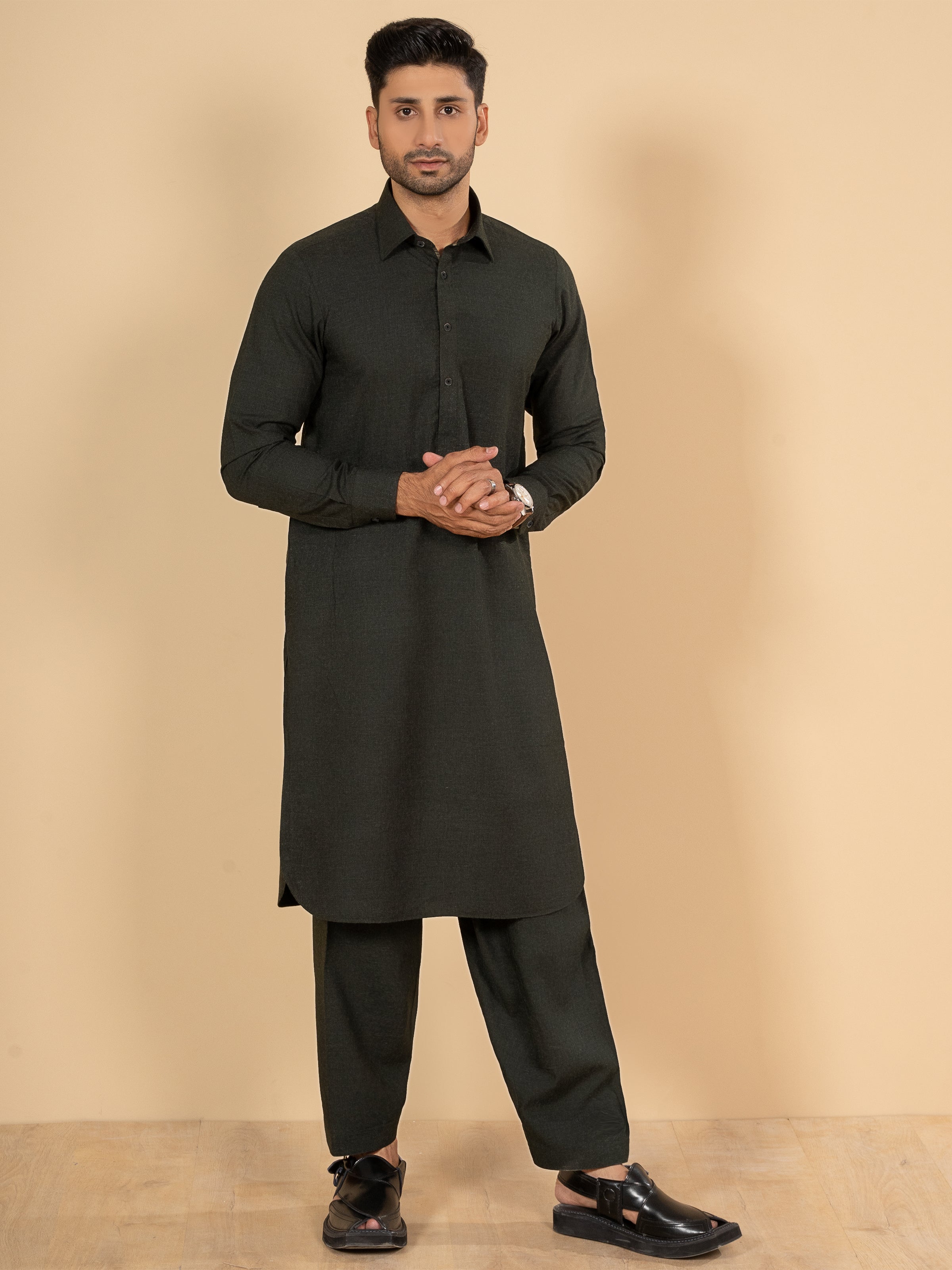 SHALWAR KAMEEZ WITH REGULAR COLLAR DARK GREEN