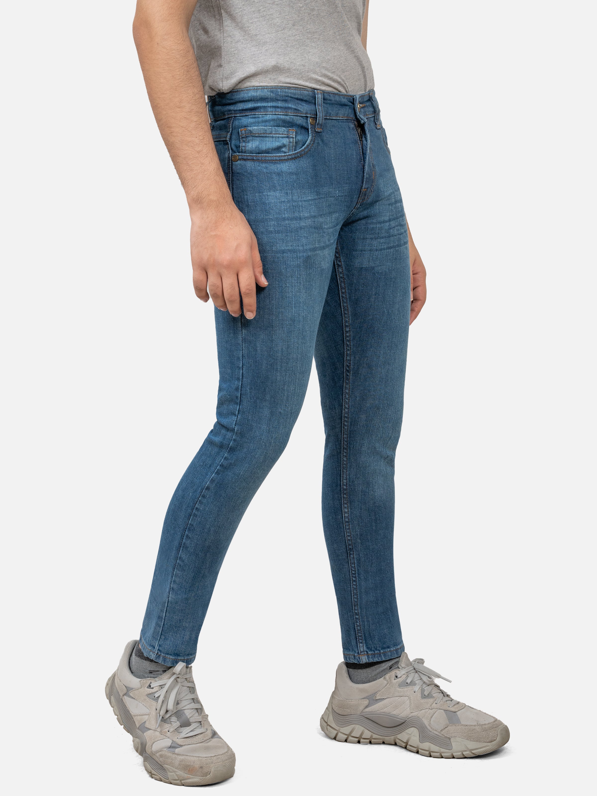 JEANS SLIM FIT LIGHT BLUE